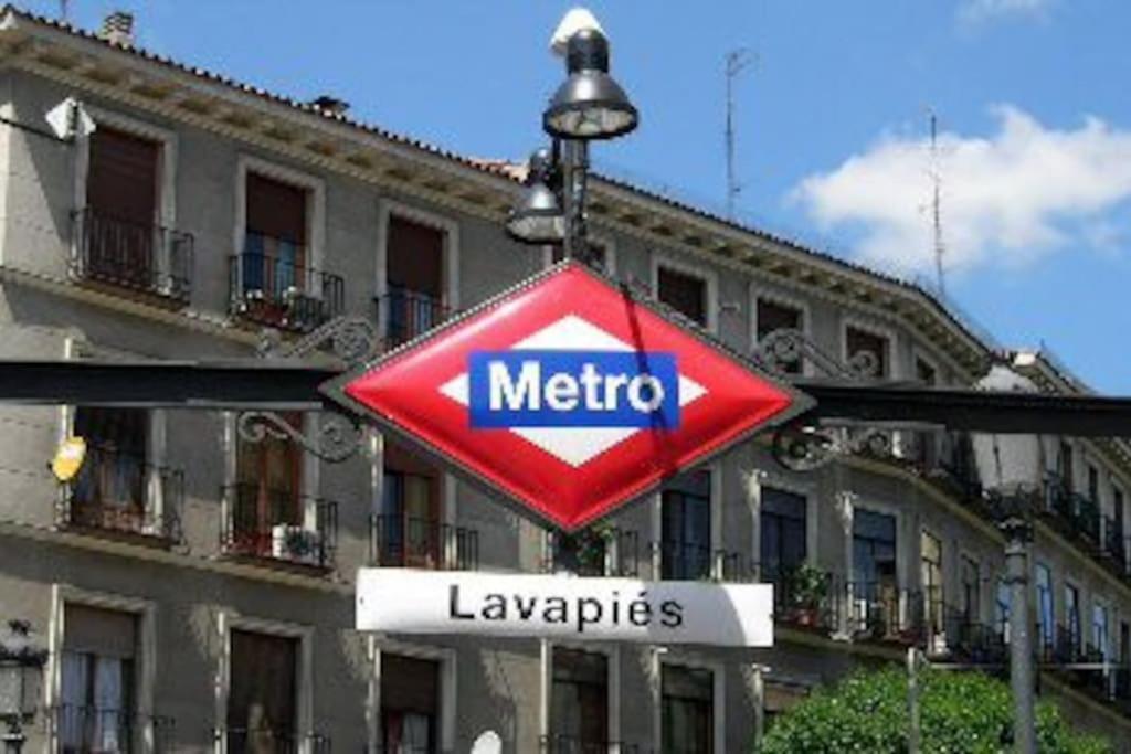 En El Corazon De Madrid, Museos Lejlighed Eksteriør billede